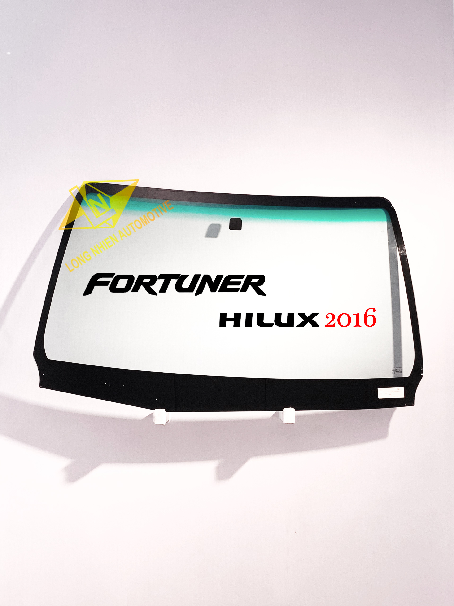 Toyota Fortuner/Hilux 2016 Kính Chắn Gió