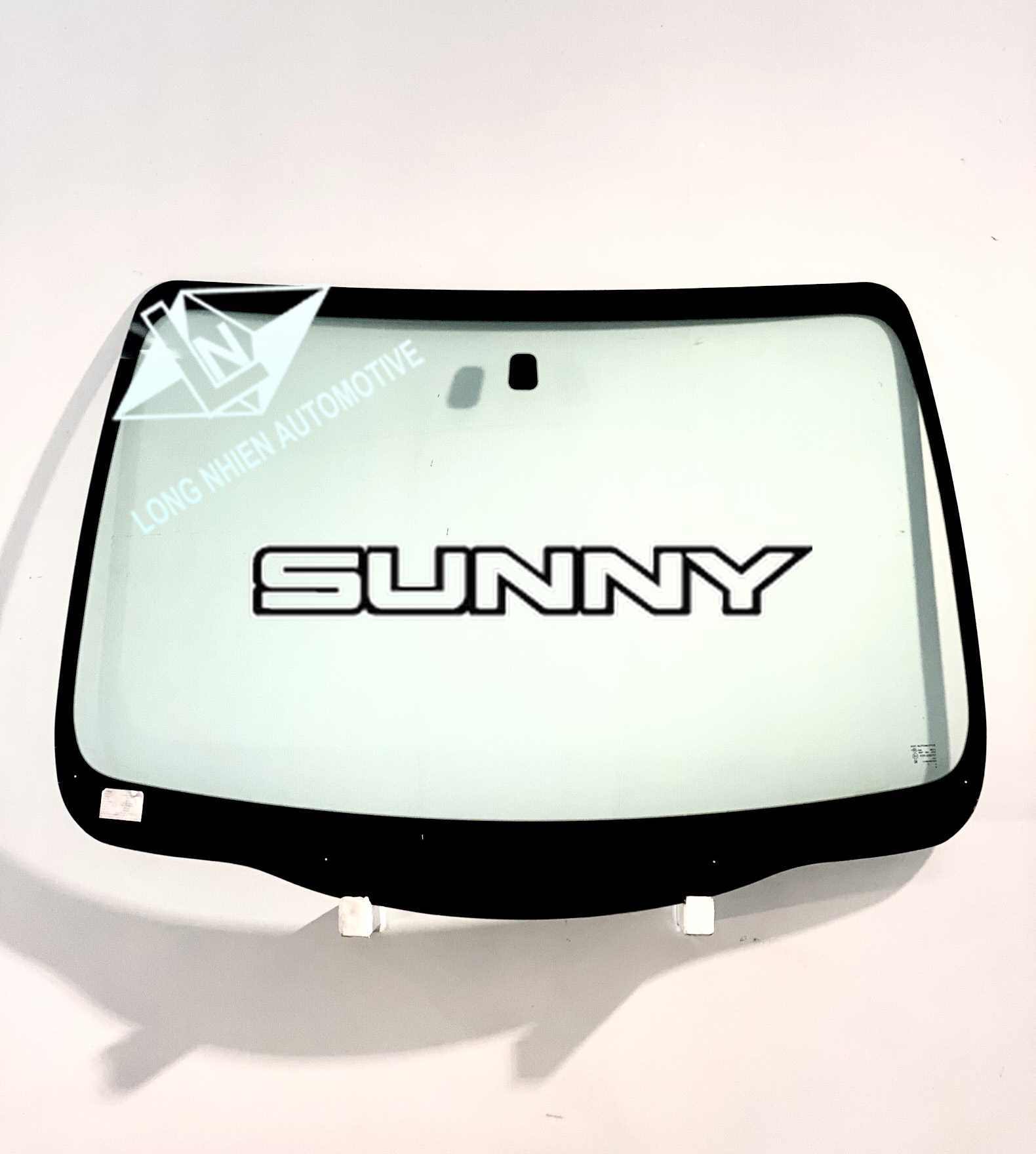 Nissan Sunny 2013-2018 Kính Chắn Gió
